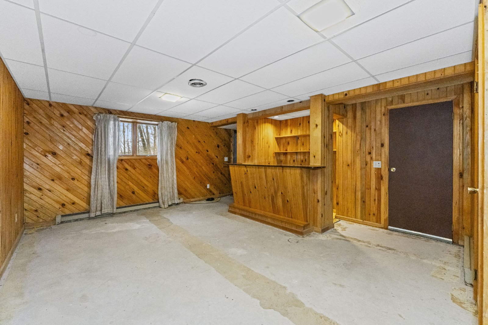 Amazing Opportunity Awaits! - 3 Bed/ 2.5 Bath Spacious Colonial on 1.5 Acres in the Award-Winning Voorheesville School District. property image