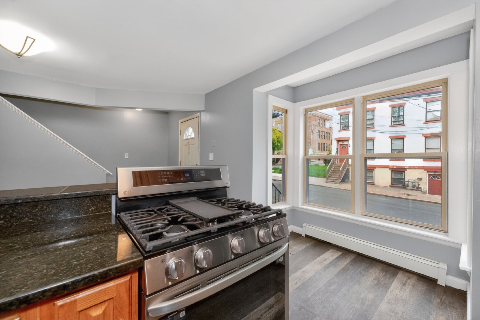 Beautiful, Modern, Townhome with Garden Apartment in the Ten Broeck Triangle of Albany property image