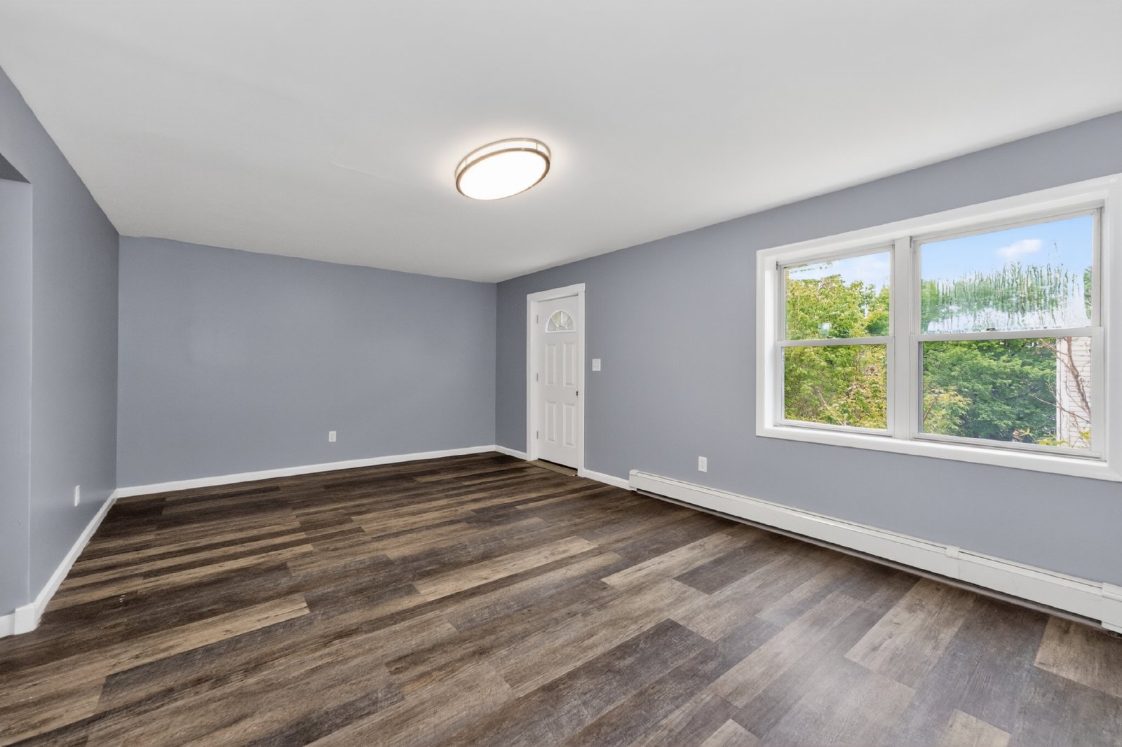 Beautiful, Modern, Townhome with Garden Apartment in the Ten Broeck Triangle of Albany property image