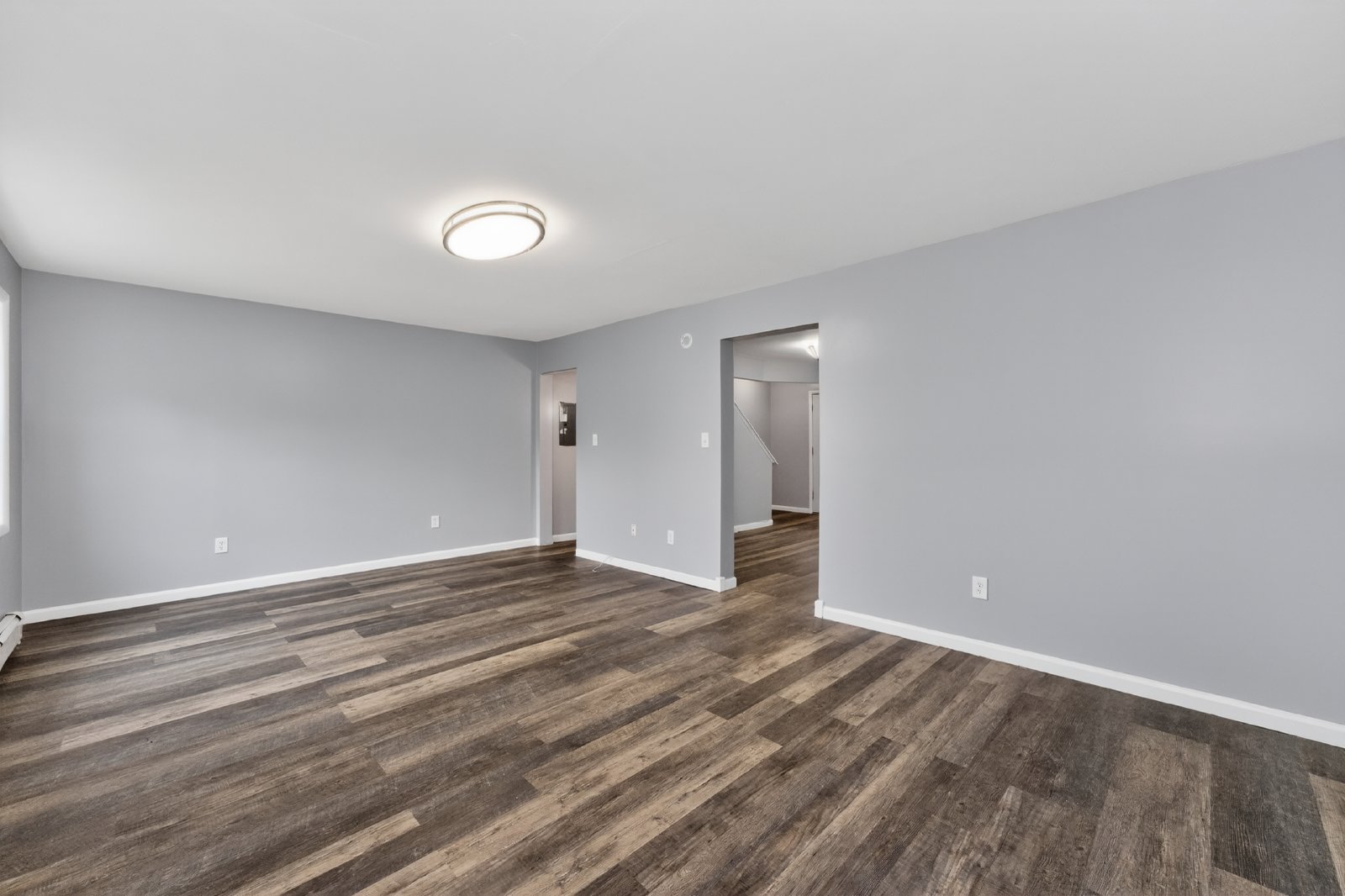Beautiful, Modern, Townhome with Garden Apartment in the Ten Broeck Triangle of Albany property image