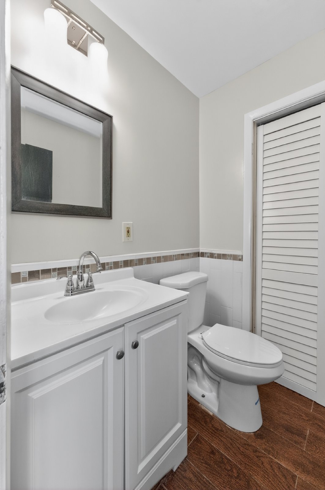 Beautiful, Modern, Townhome with Garden Apartment in the Ten Broeck Triangle of Albany property image