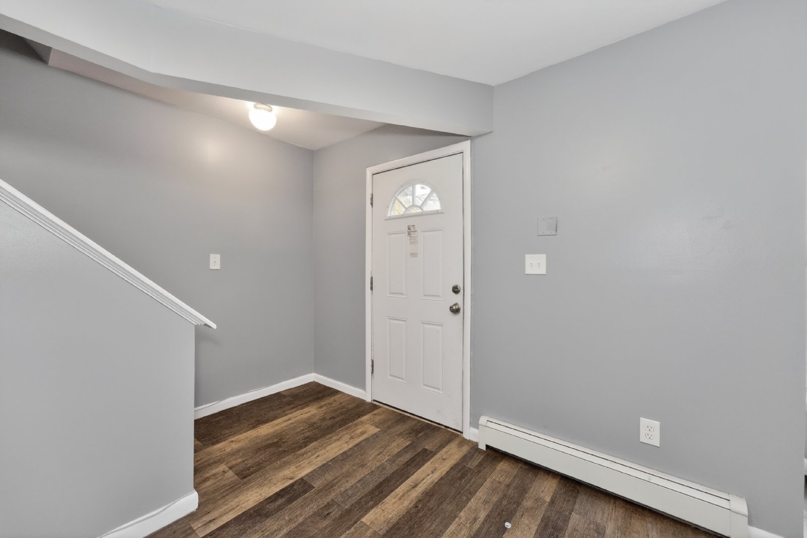 Beautiful, Modern, Townhome with Garden Apartment in the Ten Broeck Triangle of Albany property image