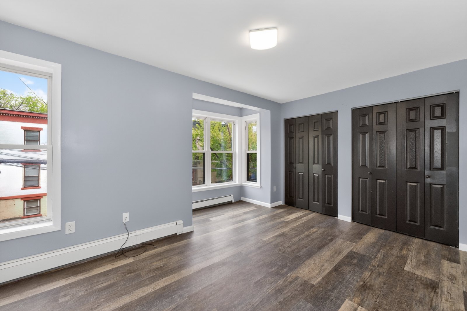 Beautiful, Modern, Townhome with Garden Apartment in the Ten Broeck Triangle of Albany property image