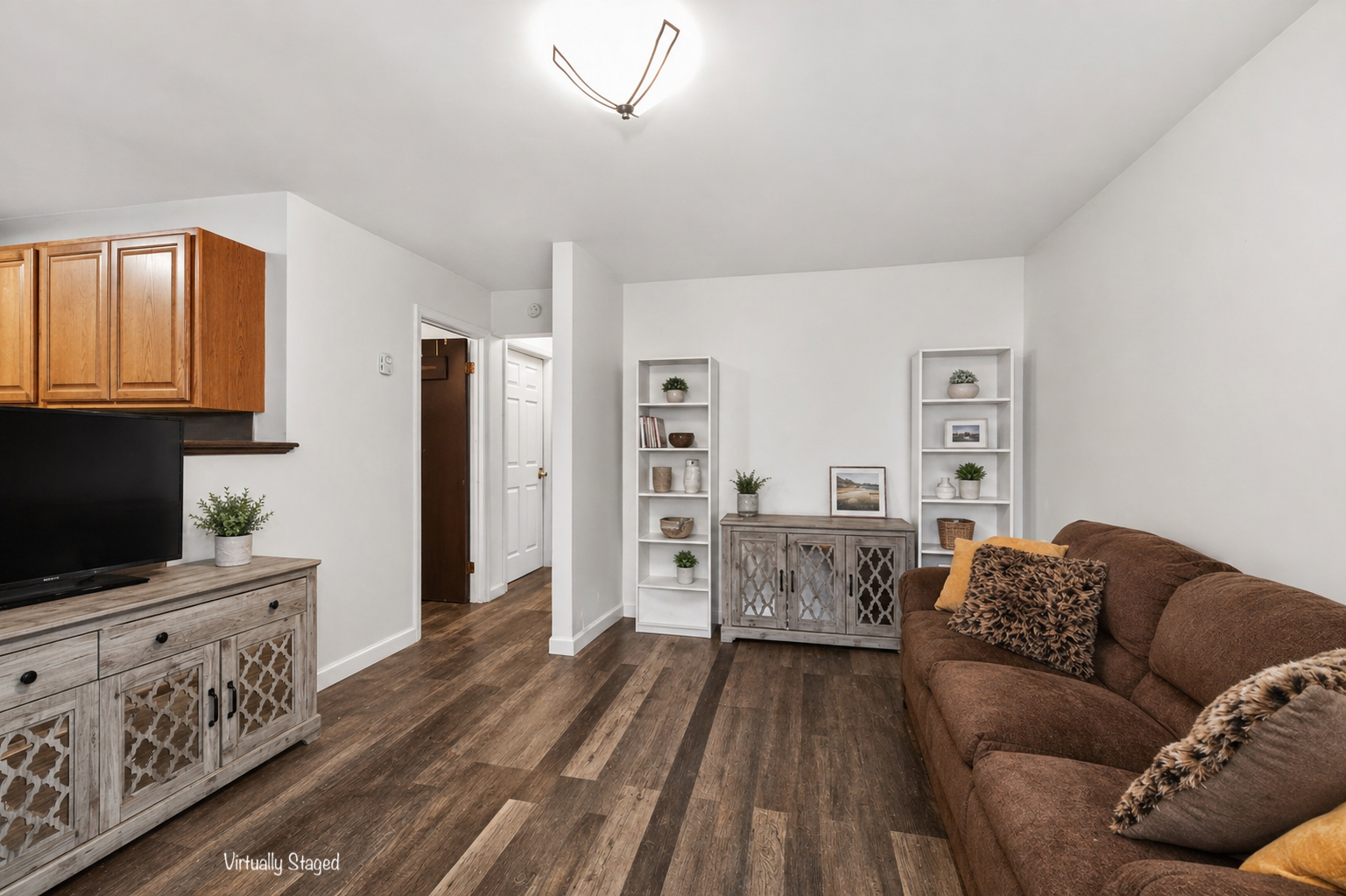 Beautiful, Modern, Townhome with Garden Apartment in the Ten Broeck Triangle of Albany property image