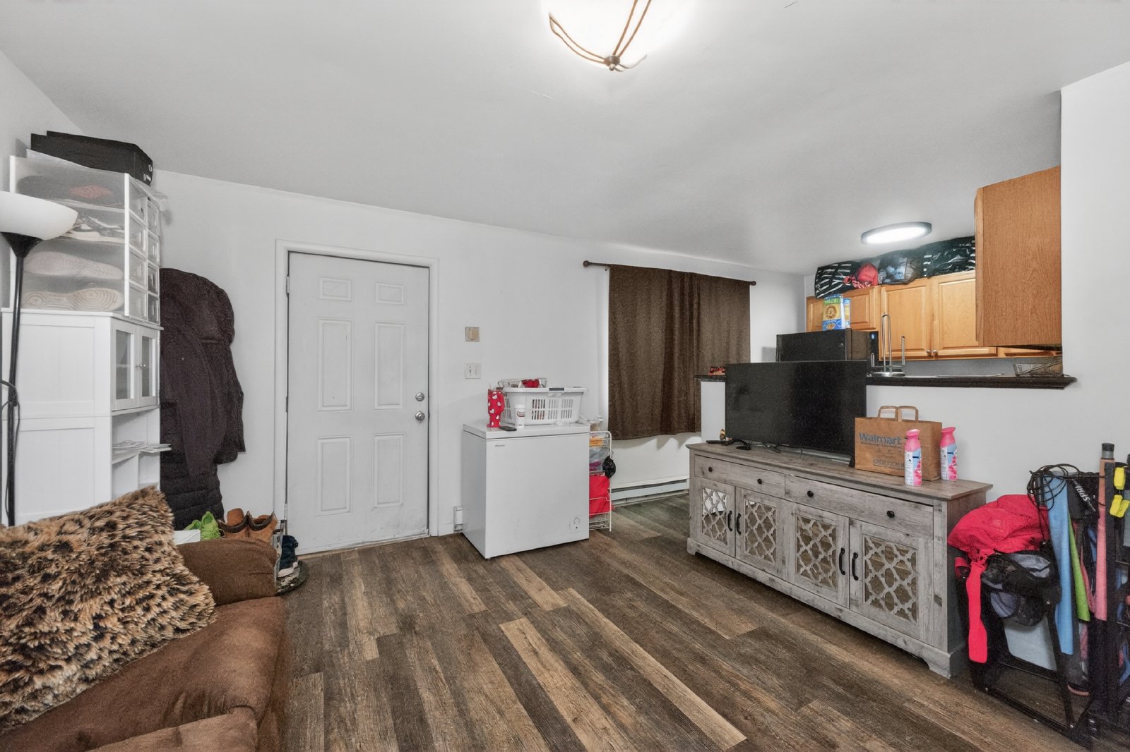 Beautiful, Modern, Townhome with Garden Apartment in the Ten Broeck Triangle of Albany property image