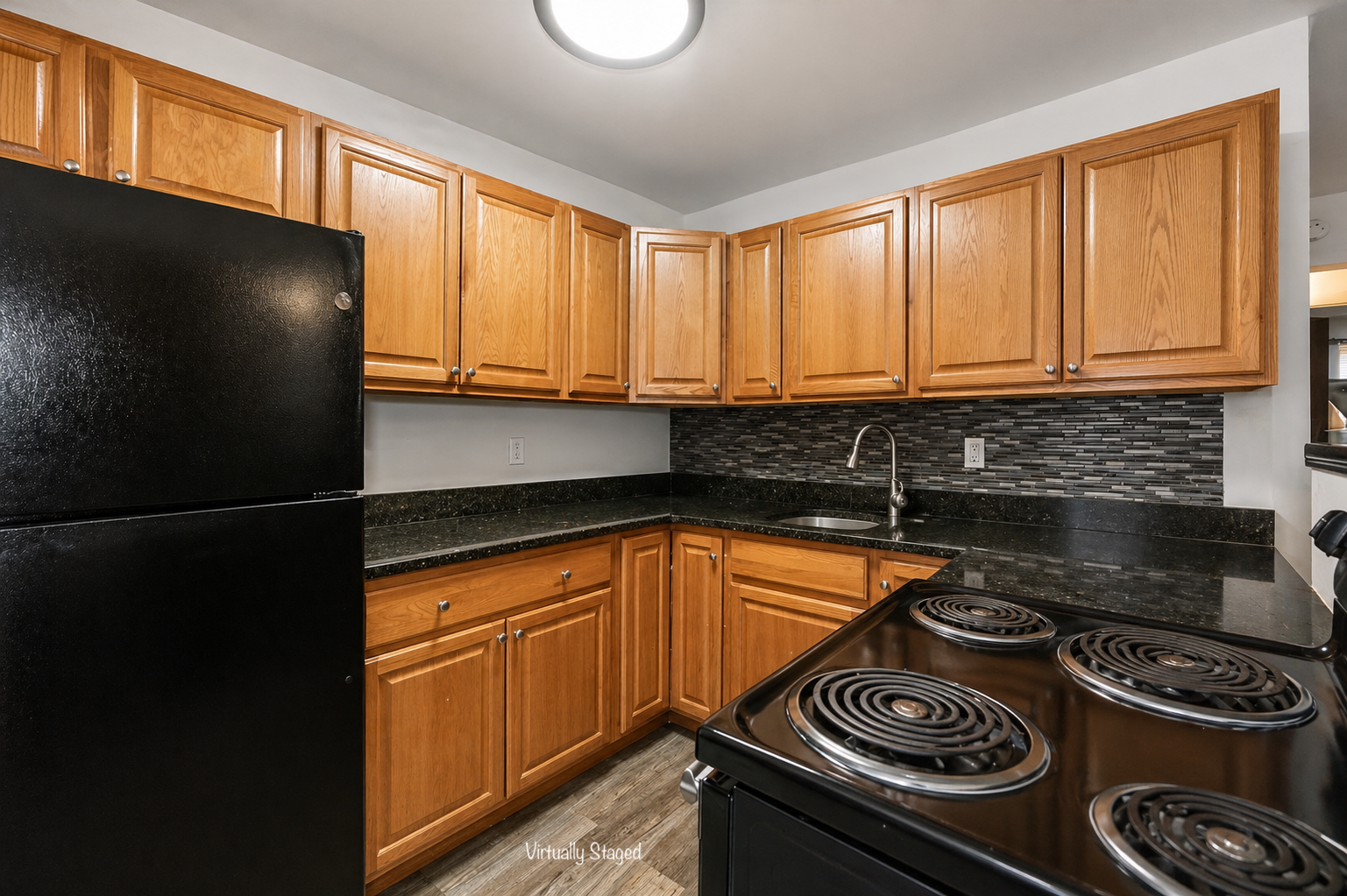 Beautiful, Modern, Townhome with Garden Apartment in the Ten Broeck Triangle of Albany property image