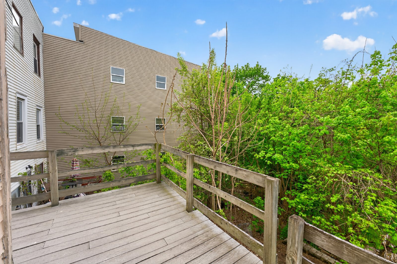Beautiful, Modern, Townhome with Garden Apartment in the Ten Broeck Triangle of Albany property image