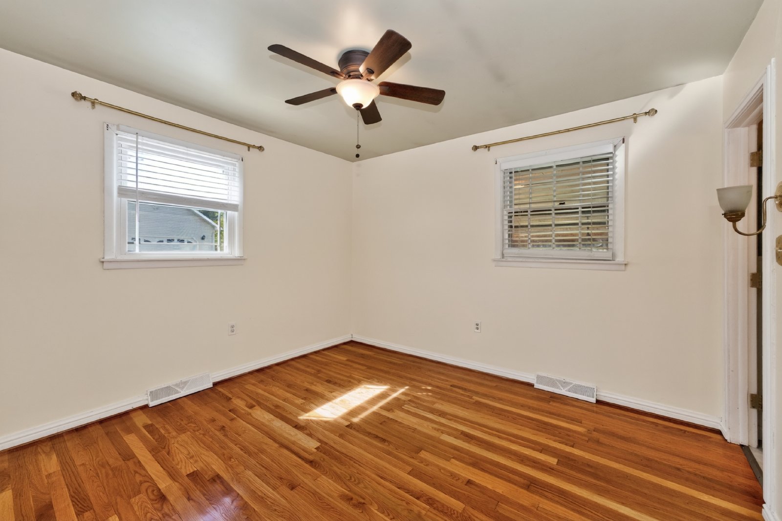 Spacious Wynantskill Home with Expansive Private Backyard & Flexible Living Space, and New Roof property image