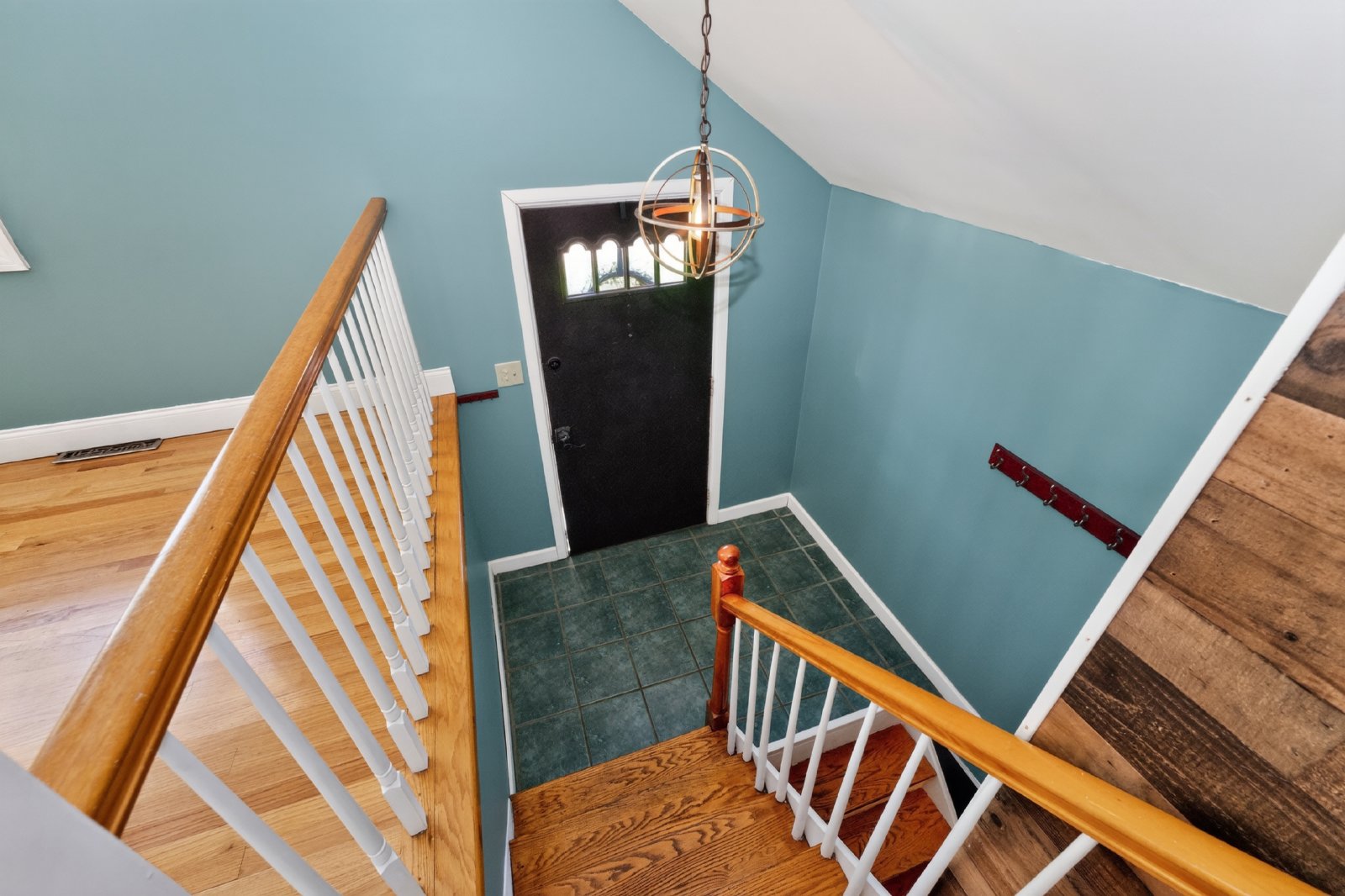 Spacious Wynantskill Home with Expansive Private Backyard & Flexible Living Space, and New Roof property image