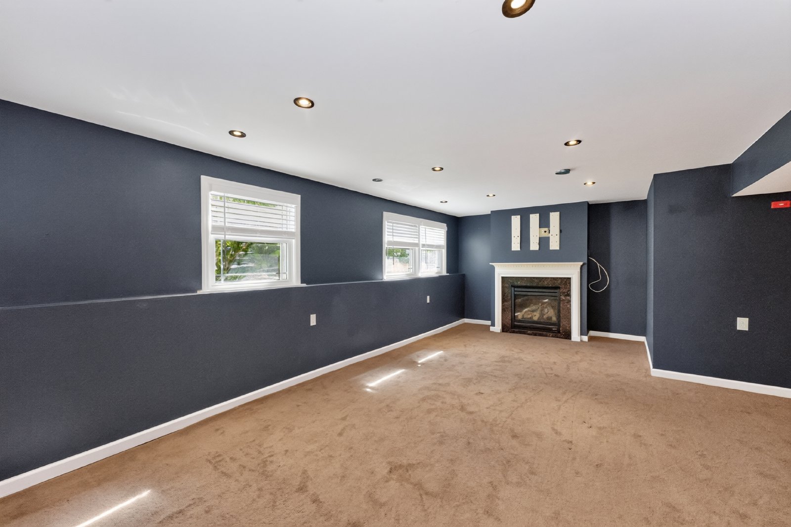 Spacious Wynantskill Home with Expansive Private Backyard & Flexible Living Space, and New Roof property image